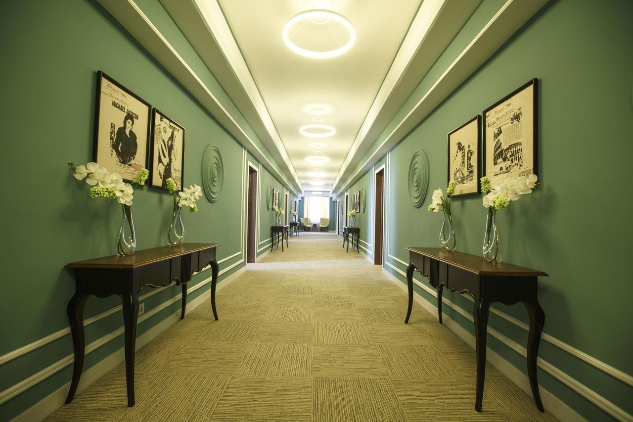 Green Which Hotel Petropavlovsk Exterior foto
