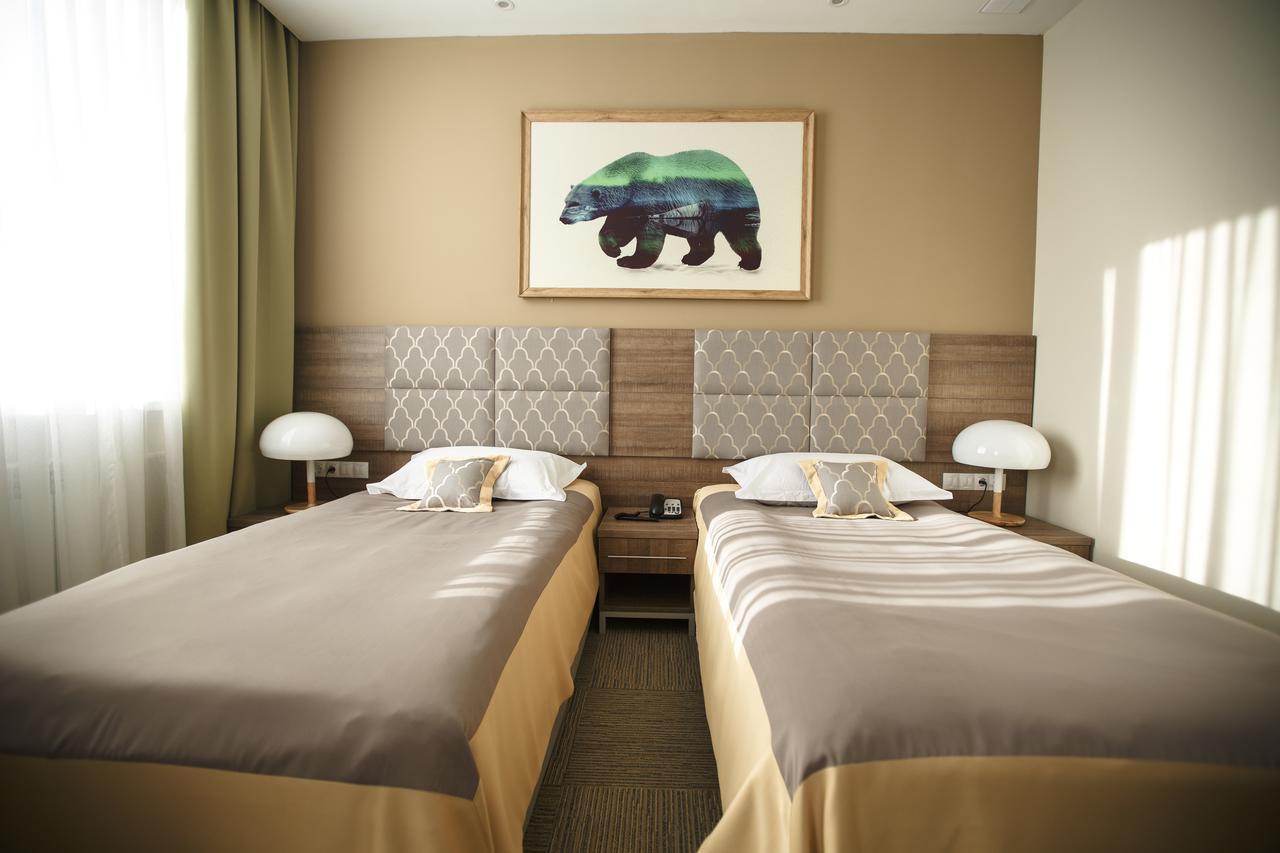 Green Which Hotel Petropavlovsk Exterior foto